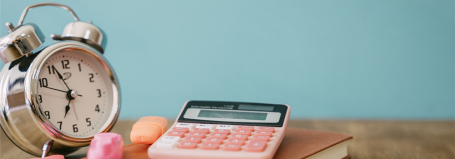 Illustration d'une calculatrice pour calculer les heures de travail