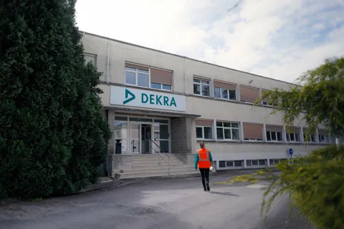 Bâtiment DEKRA à Limoges