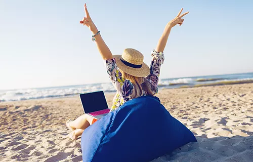 Illustration d'une personne qui travaille sur la plage