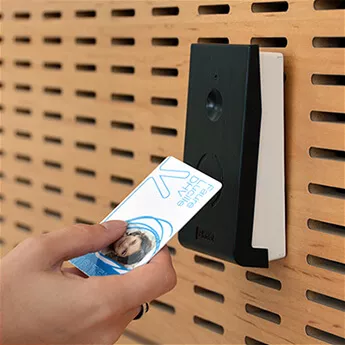 Installer une pointeuse en entreprise