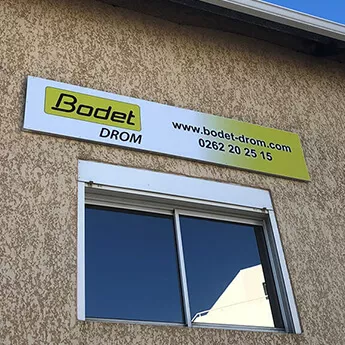 Quel est l'avantage d'avoir un interlocuteur local ?