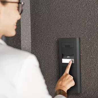 Solutions d’interphonie pour les professionnels