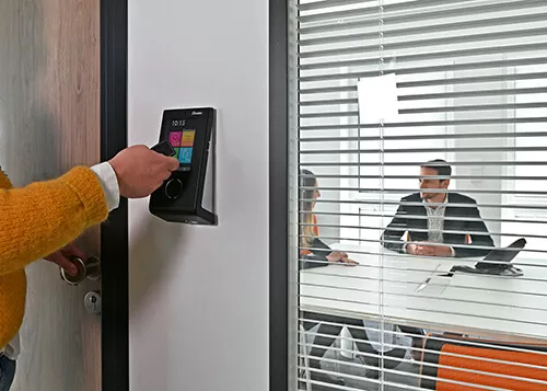 Synchronised bookings