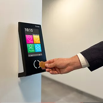 Pourquoi choisir un système de contrôle d’accès synchronisé aux bases de données RH ?